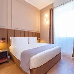 بيت ضيافة Crescenzio 74 Boutique By Ghor روما