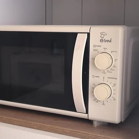 Day By Day Di Ghor 招待所 罗马