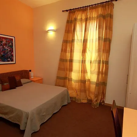 Gasthof Crescenzio 74 Boutique By Ghor 3*