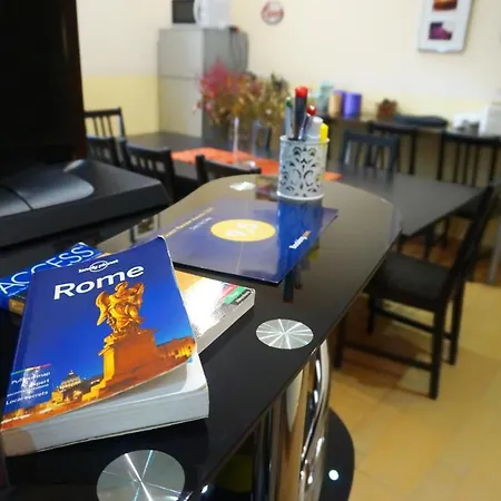 Day By Day Di Ghor 招待所 4*